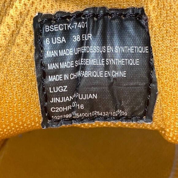 NY Lug Co Beige Winter Lace Up Boots Sz 6(Boys) - Picture 7 of 9